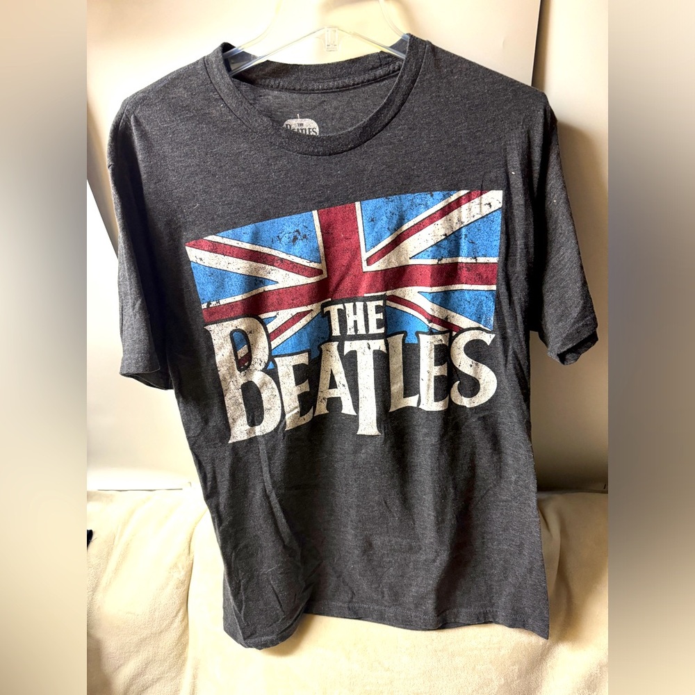 The Beatles Band 2014 Gray T-Shirt British Union Jack Flag Graphic Adult Size L